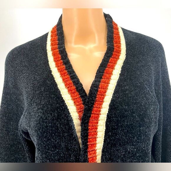 Janice Apparel Black Velour Open Front Cardigan One Size - Picture 2 of 10